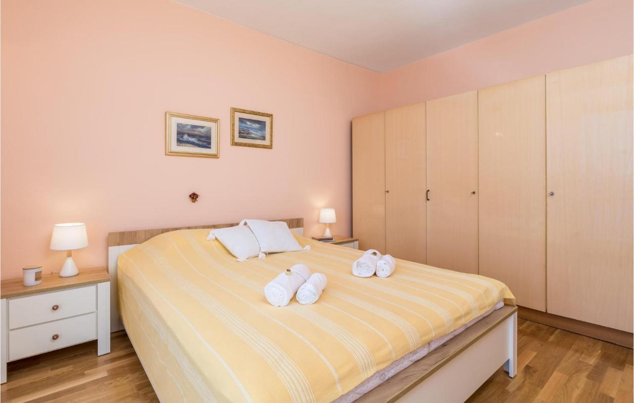 4 Bedroom Nice Apartment In Опатия Экстерьер фото