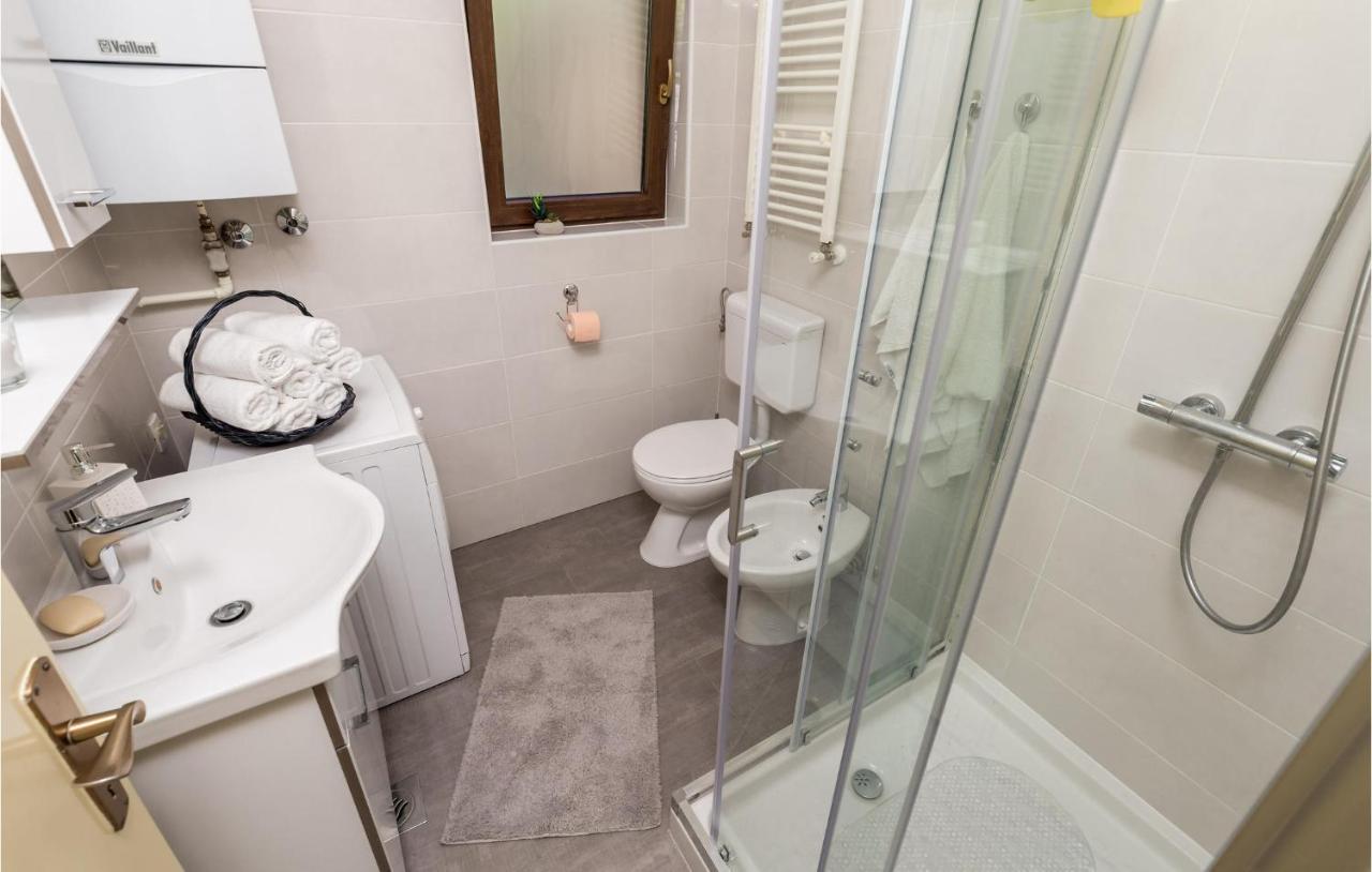 4 Bedroom Nice Apartment In Опатия Экстерьер фото